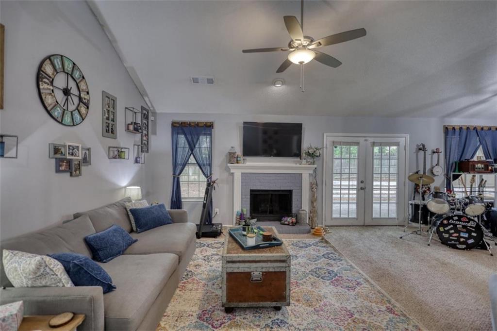 2206 Ridgewood Court Northeast Conyers, GA 30013 - Photo 4 of 49