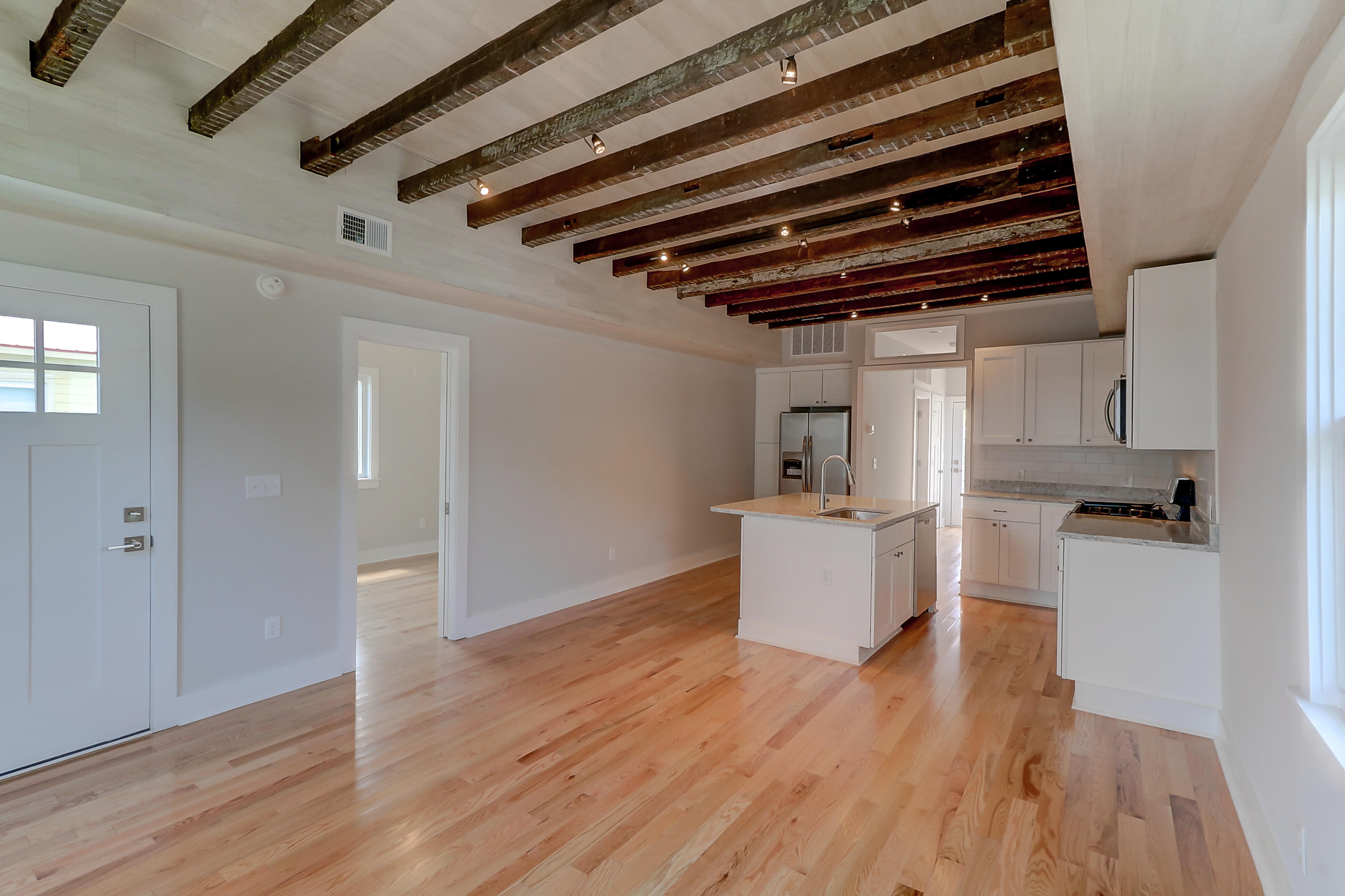 2 Fields Place Charleston, SC 29403 - Photo 5 of 24 2 Fields Place (29)