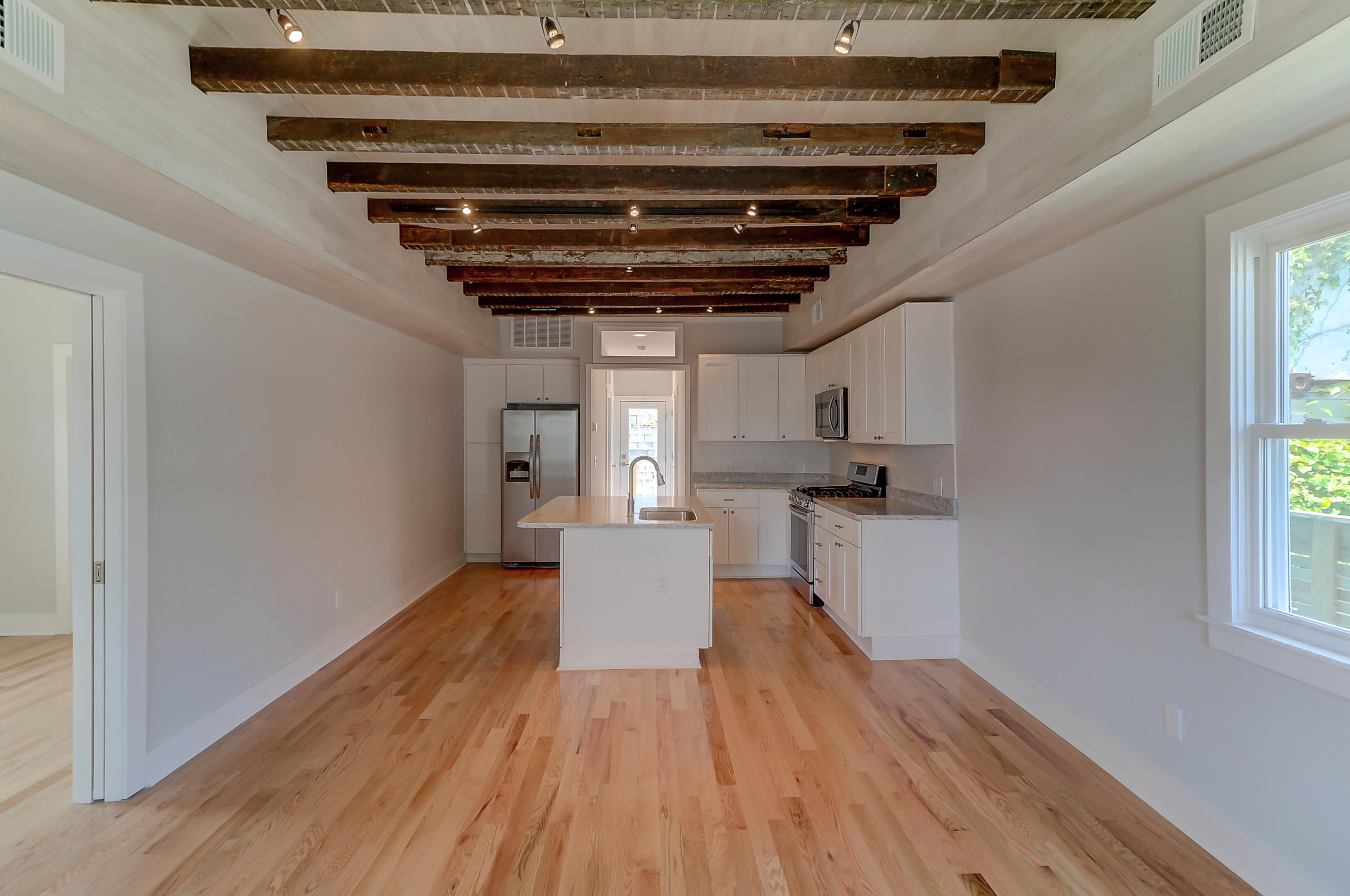 2 Fields Place Charleston, SC 29403 - Photo 6 of 24 2 Fields Place (31)