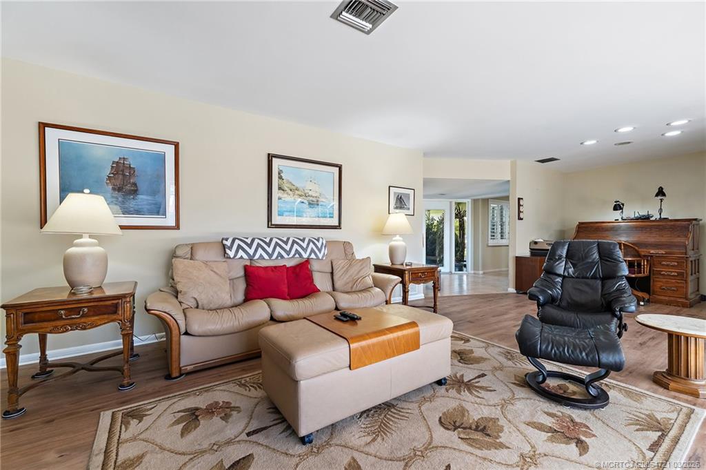 3011 Southeast Fairway West Stuart, FL 34997 - Photo 9 of 49