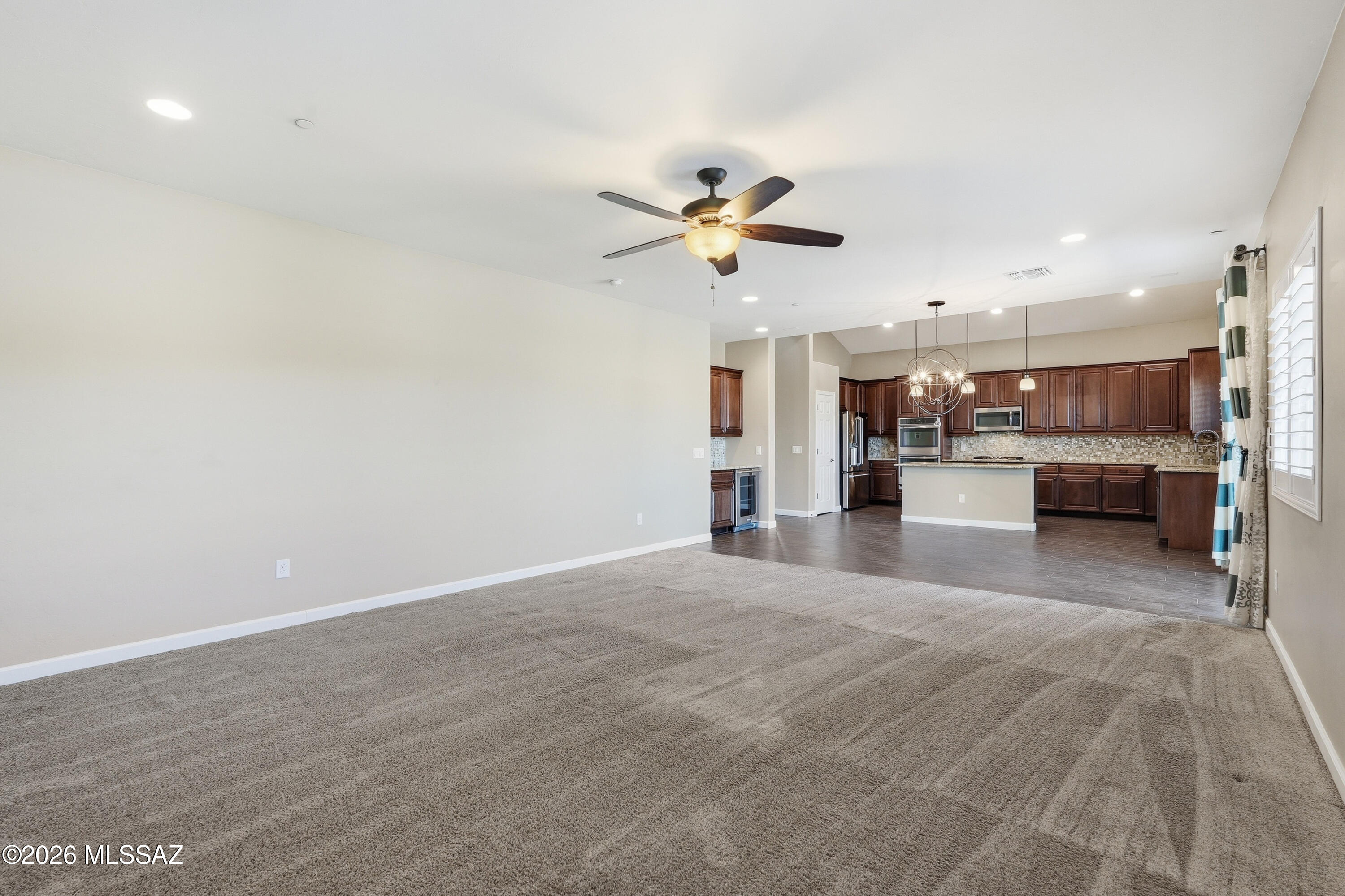 8910 West Irongate Road Marana, AZ 85653 - Photo 8 of 47 8910 (3)