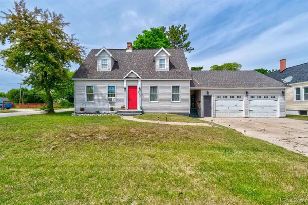 $170,000 | 216 West Ave B, Newberry, MI 49868