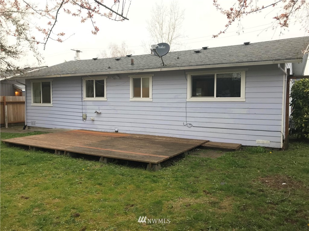 3725 Northeast 10th Street Renton, WA 98056 - Photo 9 of 12 Gallery Image 9