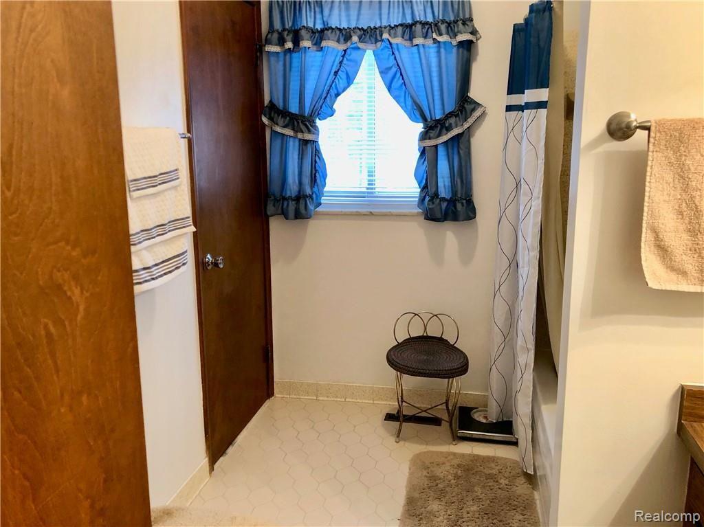 3265 Jewell Road Howell, MI 48843 - Photo 14 of 23