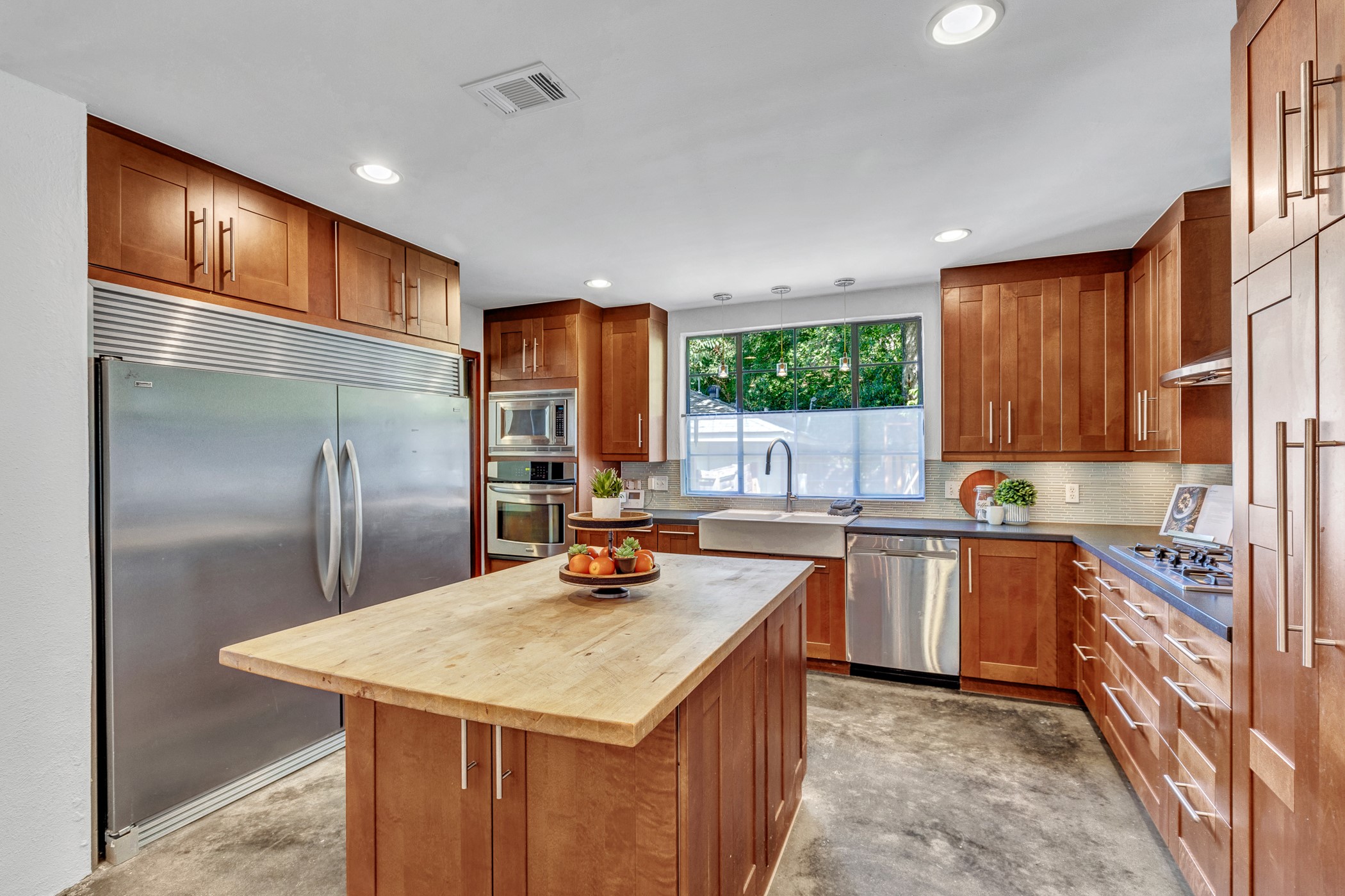 1208 Fairwood Road Austin, TX 78722 - Photo 4 of 40