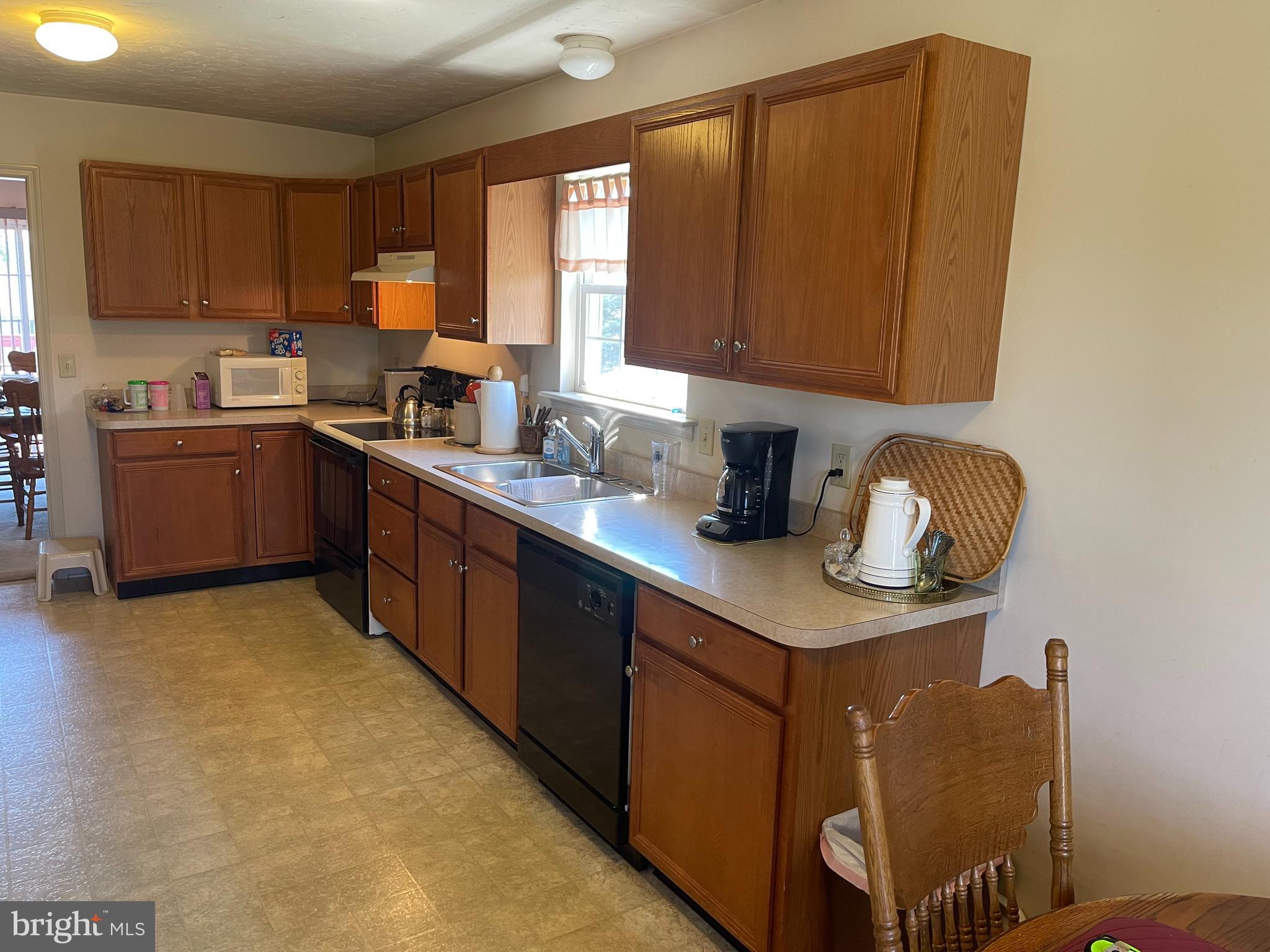 4071 Board Road Manchester, PA 17345 - Photo 8 of 21 Gallery Image 8
