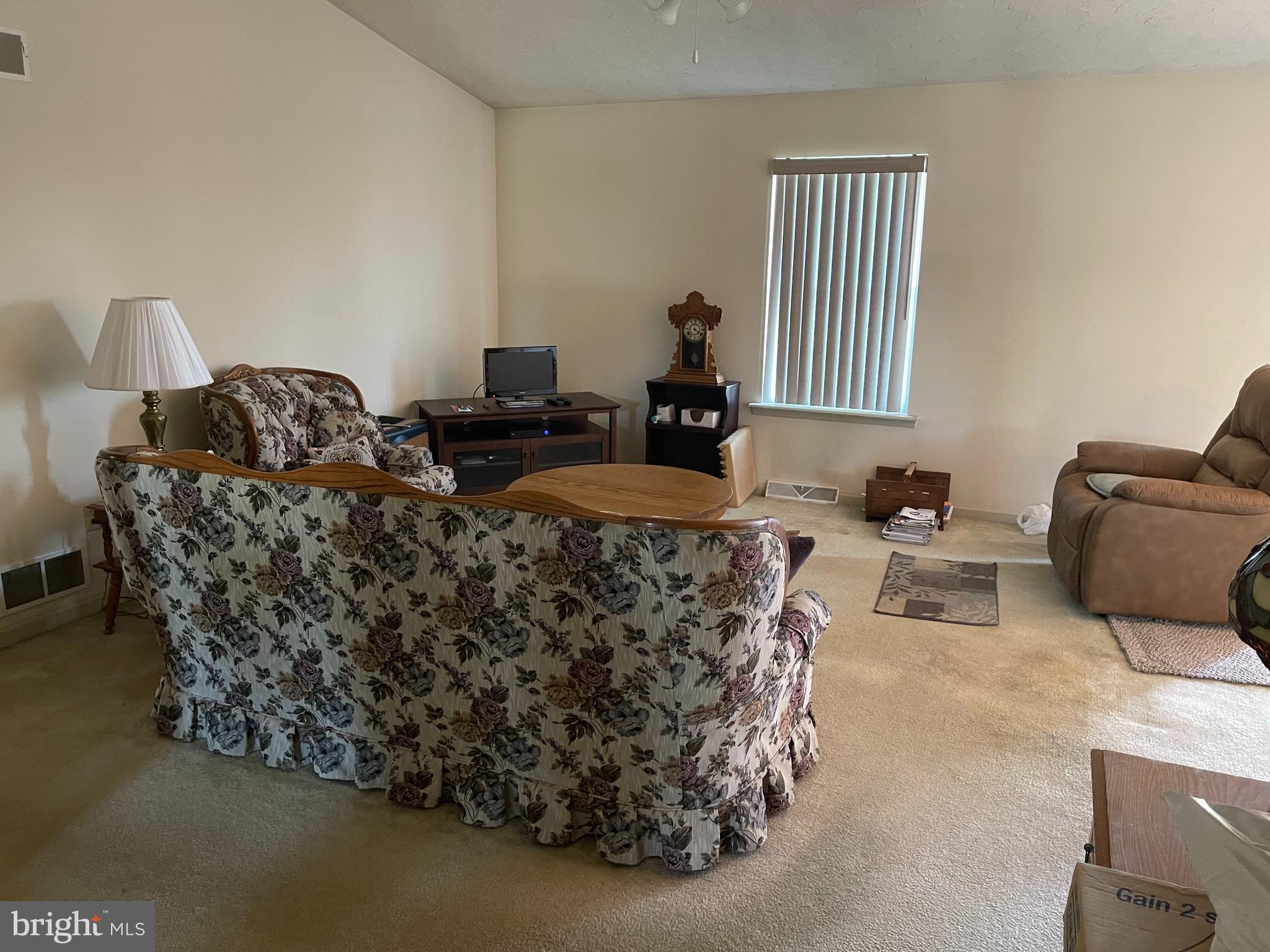 4071 Board Road Manchester, PA 17345 - Photo 10 of 21 Gallery Image 10