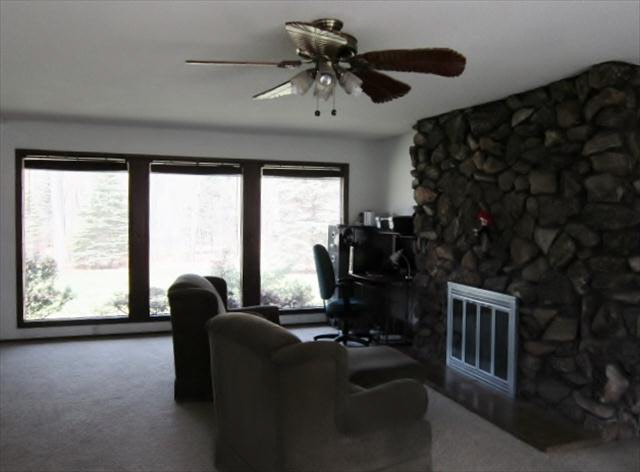 15011 Ida Center Road Petersburg, MI 49270 - Photo 11 of 20 Living Room