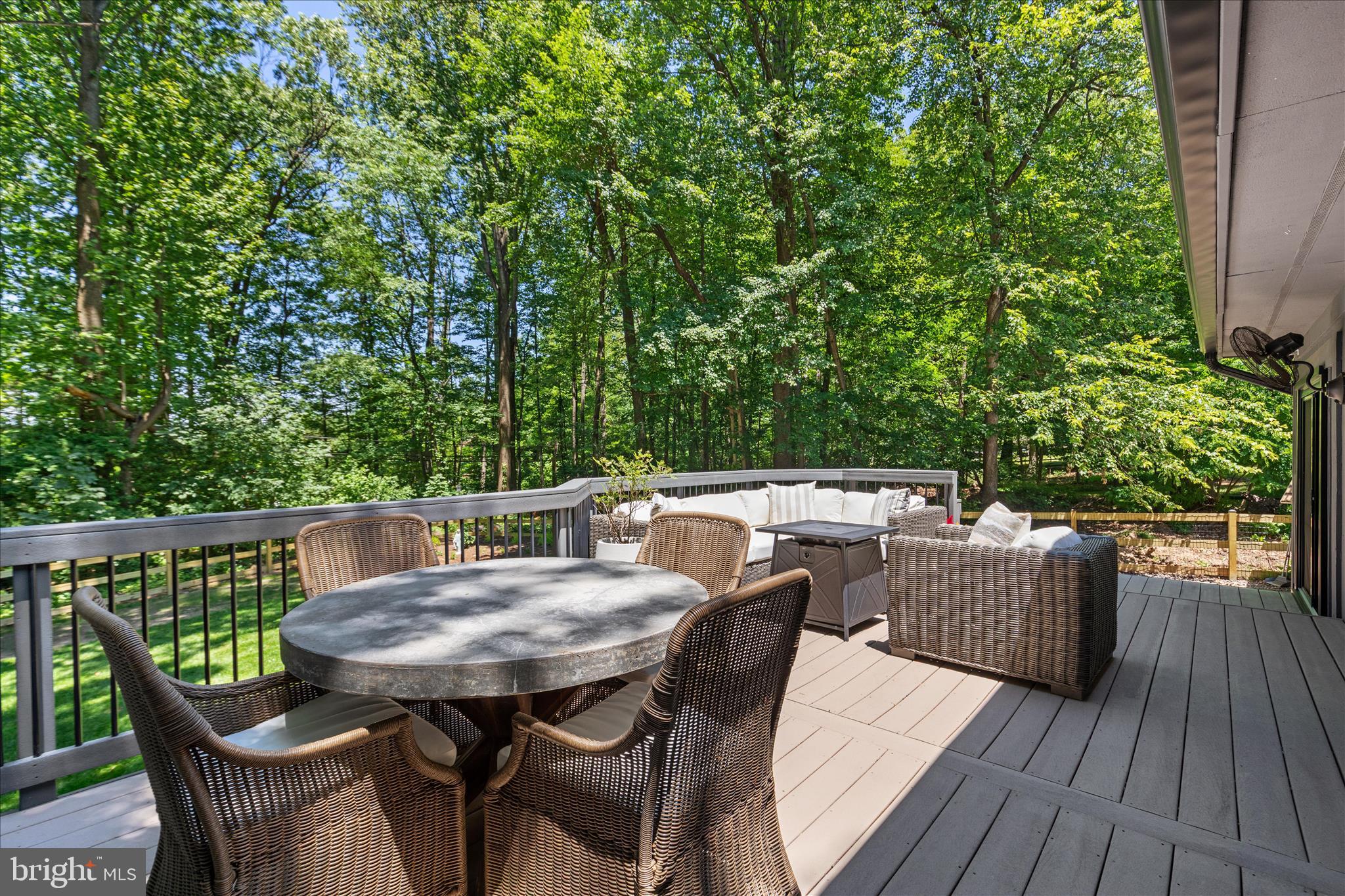 2412 Andorra Place Reston, VA 20191 - Photo 35 of 57 Gallery Image 35