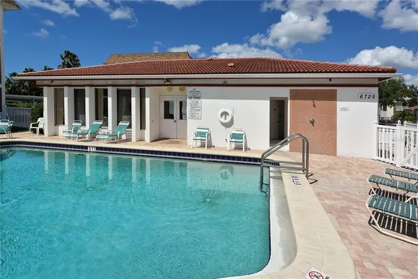 $7,500 | 116 Vista Hermosa Circle, Unit 308C, Sarasota, FL 34242