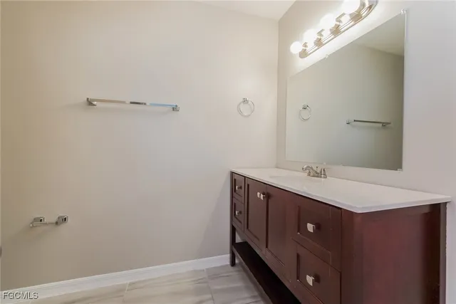 $2,080 | 2016 Southeast 9th Terrace, Cape Coral, FL 33990