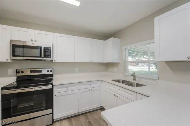 $2,080 | 2016 Southeast 9th Terrace, Cape Coral, FL 33990