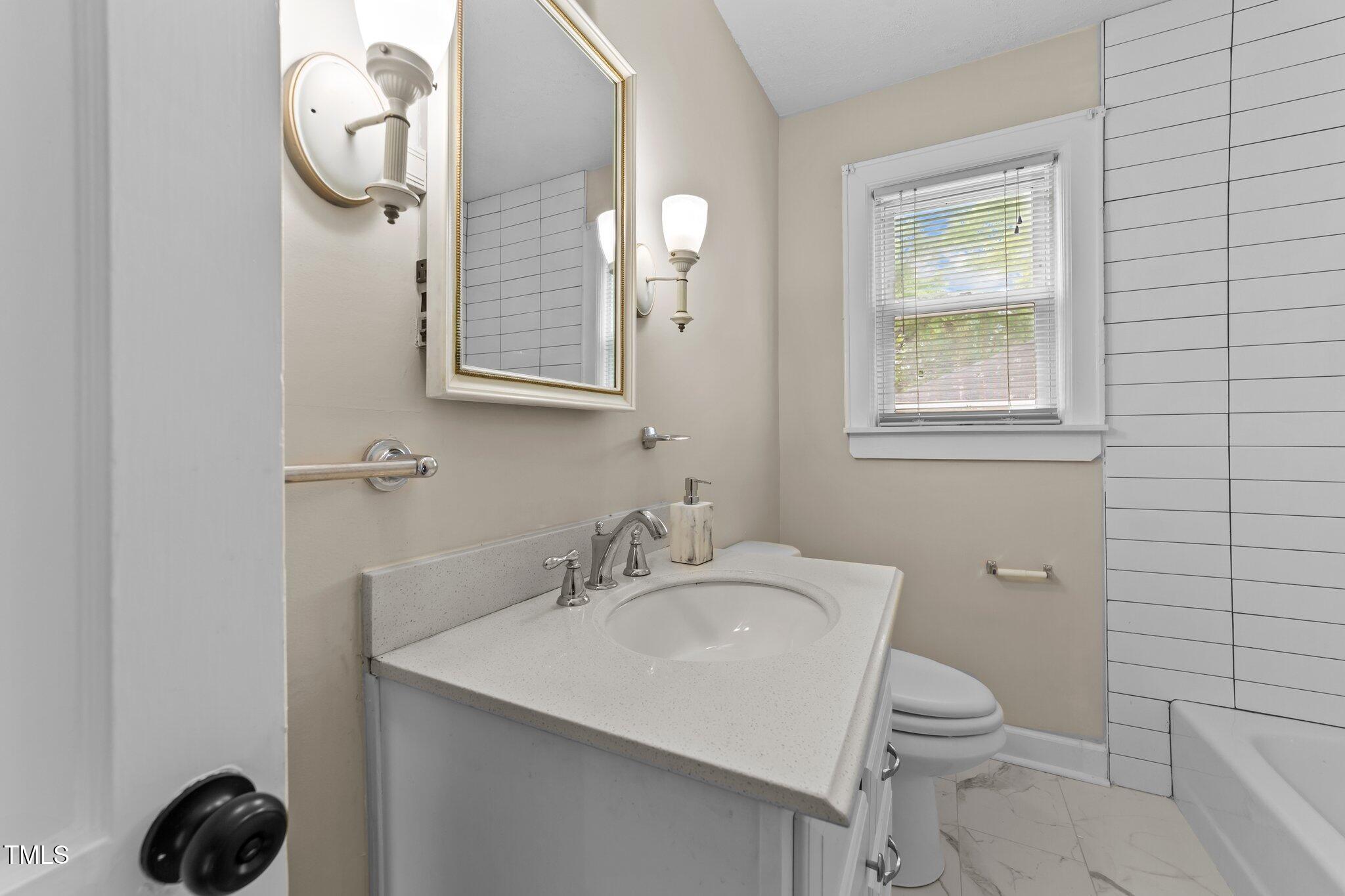 1410 Cross Link Road Raleigh, NC 27610 - Photo 15 of 25 30-web-or-mls-VB4A6404
