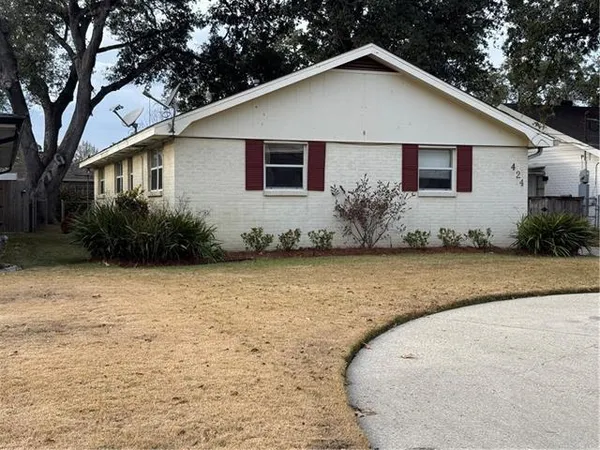 $2,200 | 424 Celeste Avenue, River Ridge, LA 70123