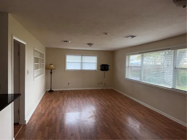 $2,500 | 424 Celeste Avenue, River Ridge, LA 70123