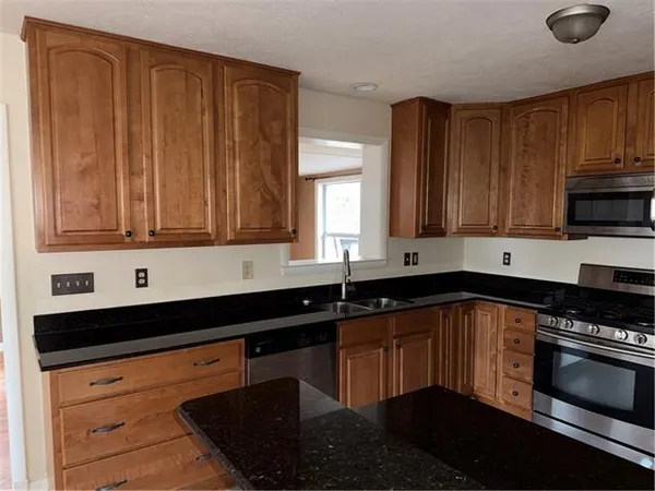 $2,200 | 424 Celeste Avenue, River Ridge, LA 70123