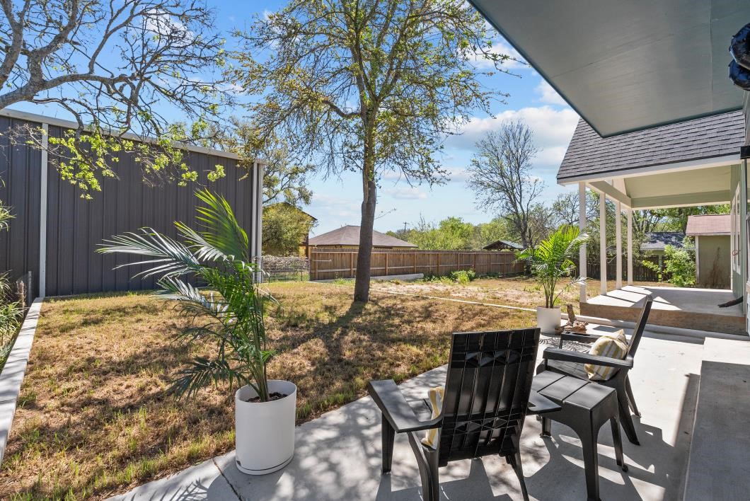 125 4th Street San Leon, TX 77539 - Photo 3 of 41