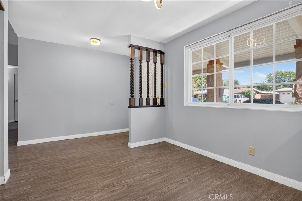 19448 Blythe Street Reseda, CA 91335 - Photo 12 of 37