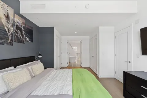 $1,250,000 | 800 Ave At Port Imperial, Unit 517, Weehawken, NJ 07086