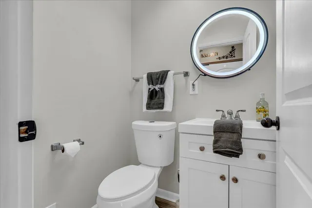 $395,000 | 17849 Fairway, Livonia, MI 48152