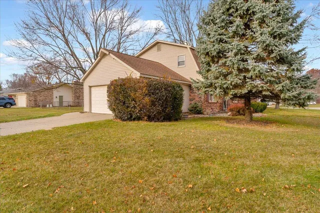 $395,000 | 17849 Fairway, Livonia, MI 48152