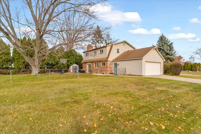 $395,000 | 17849 Fairway, Livonia, MI 48152