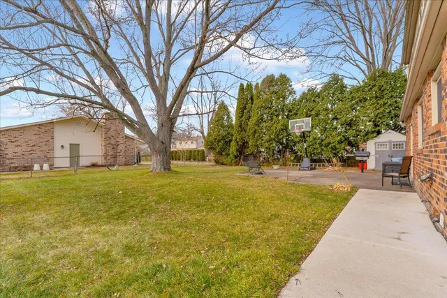 $395,000 | 17849 Fairway, Livonia, MI 48152