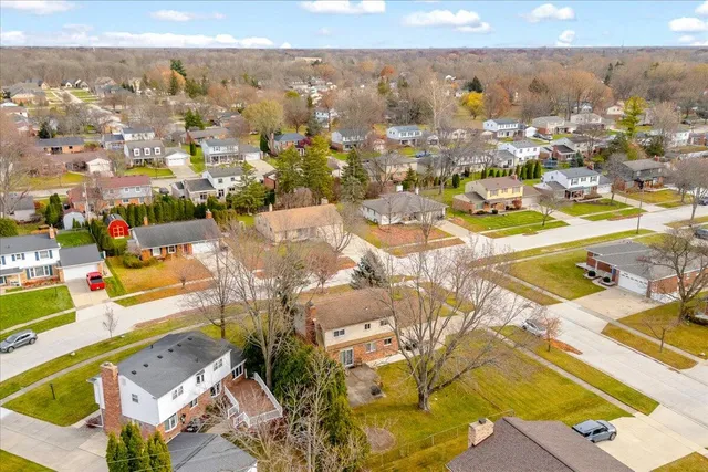 $395,000 | 17849 Fairway, Livonia, MI 48152