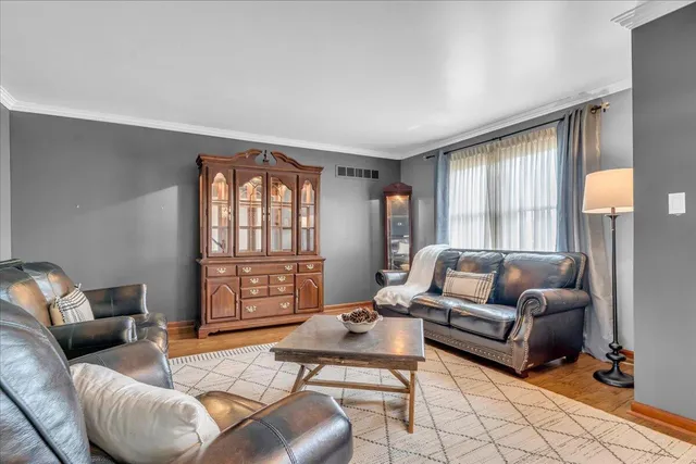 $395,000 | 17849 Fairway, Livonia, MI 48152