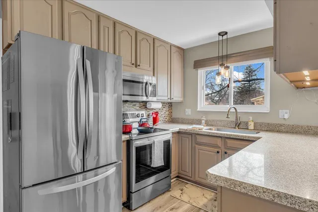 $395,000 | 17849 Fairway, Livonia, MI 48152