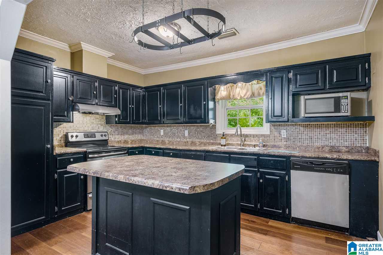 1281 Highway 59 Vincent, AL 35178 - Photo 3 of 38