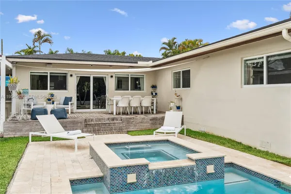 $6,400 | 13801 South Biscayne River Drive, Unit 13801, Miami, FL 33161