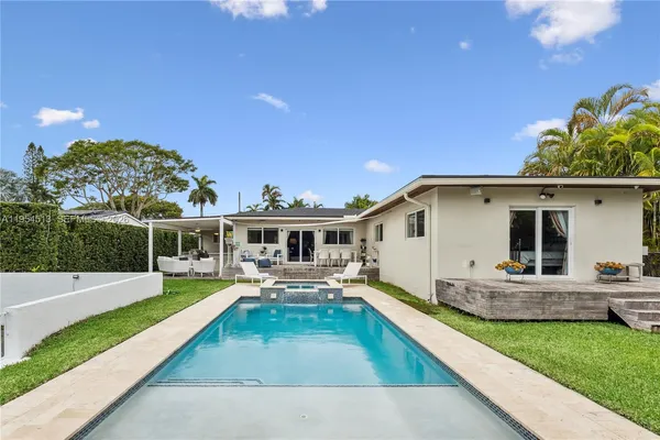 $6,400 | 13801 South Biscayne River Drive, Unit 13801, Miami, FL 33161