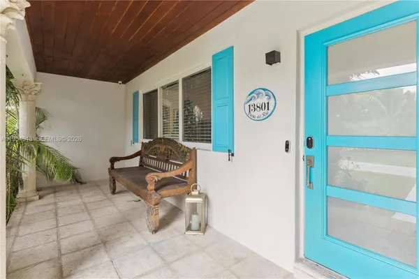 $6,400 | 13801 South Biscayne River Drive, Unit 13801, Miami, FL 33161