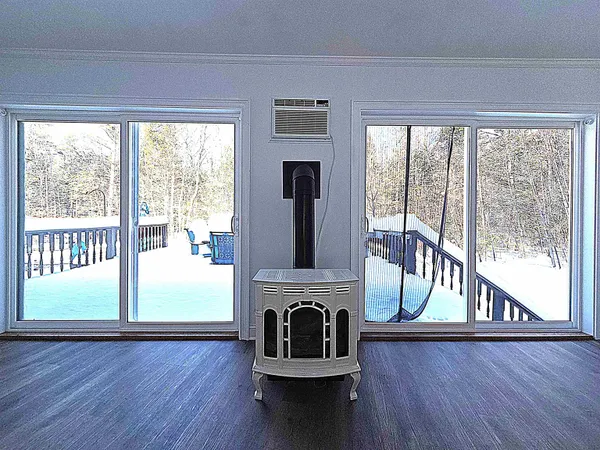 $599,900 | 9 Norton Woods Drive, Newmarket, NH 03857