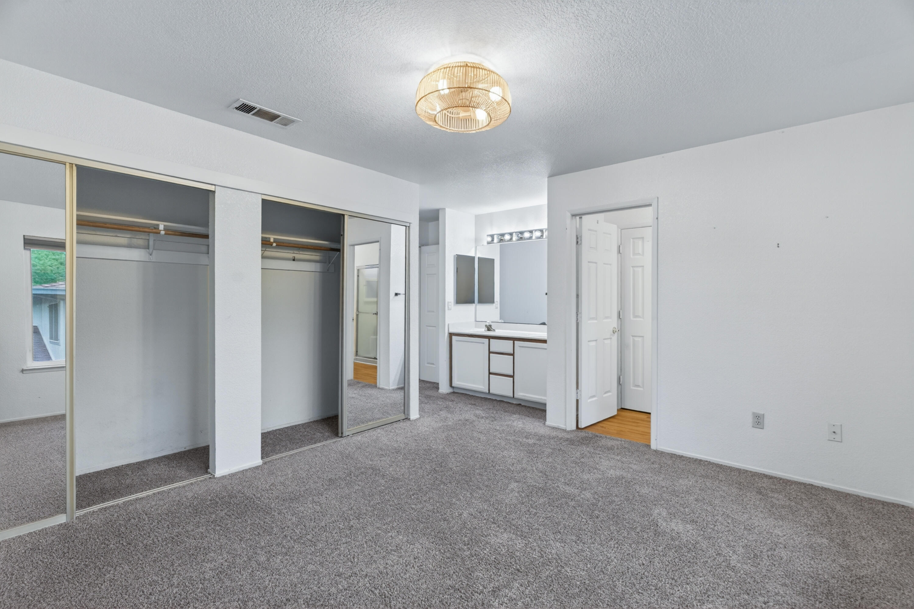 200 Ridgetop Drive, Unit 22 Redding, CA 96003 - Photo 17 of 29 Primary Bedroom