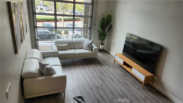 $3,600 | 171 East City Pl Drive, Santa Ana, CA 92705