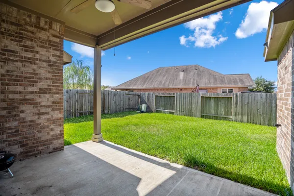 $2,300 | 20715 Redbud Rain Drive, Katy, TX 77449