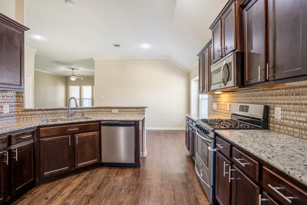 $2,300 | 20715 Redbud Rain Drive, Katy, TX 77449