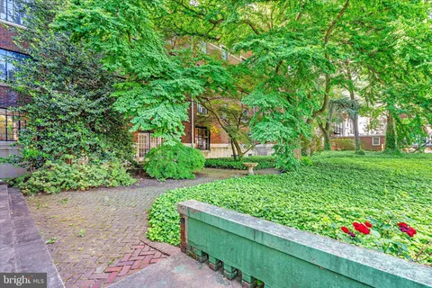 $179,900 | 1305 North Broom Street, Unit 405, Wilmington, DE 19806