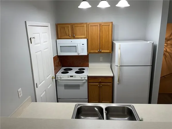 $1,000 | 515 Spartan Drive, Unit 7202, Slidell, LA 70458