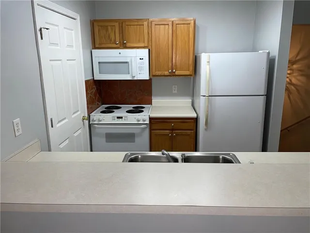 $1,100 | 515 Spartan Drive, Unit 2702, Slidell, LA 70458