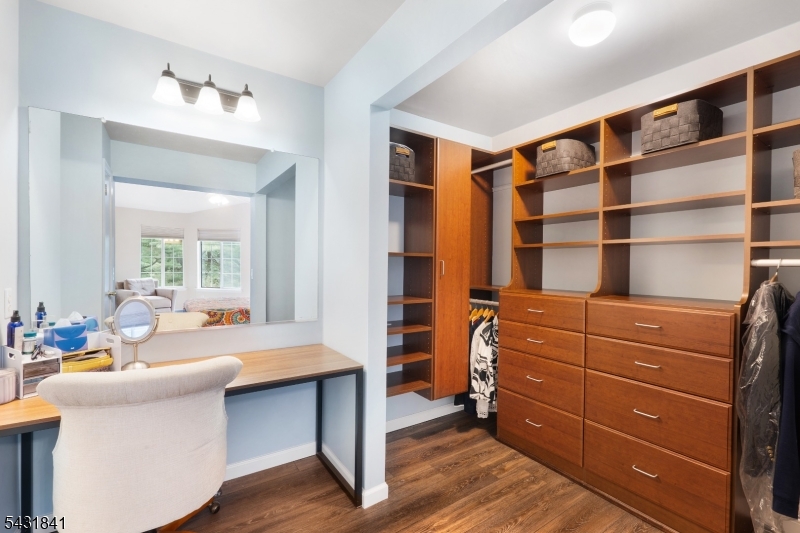 33 Crestmont Road Bedminster, NJ 07921 - Photo 16 of 20