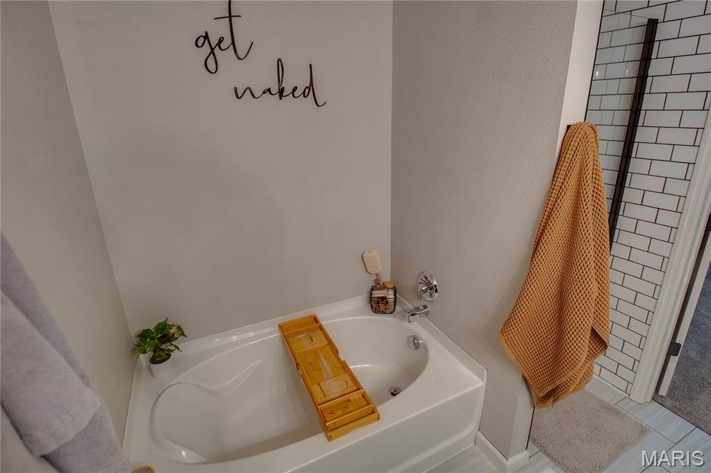 6811 Beall Court Godfrey, IL 62035 - Photo 30 of 57