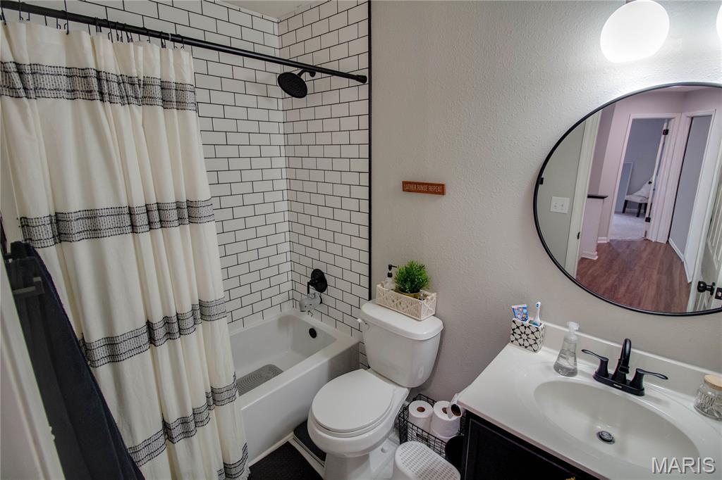 6811 Beall Court Godfrey, IL 62035 - Photo 36 of 57