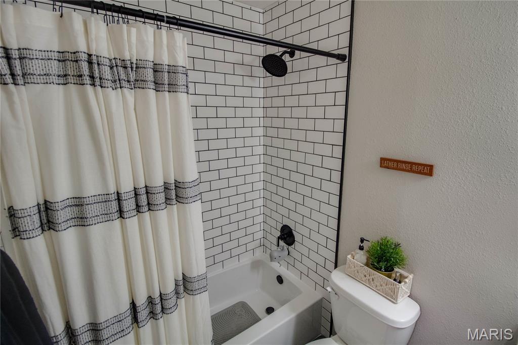 6811 Beall Court Godfrey, IL 62035 - Photo 38 of 57