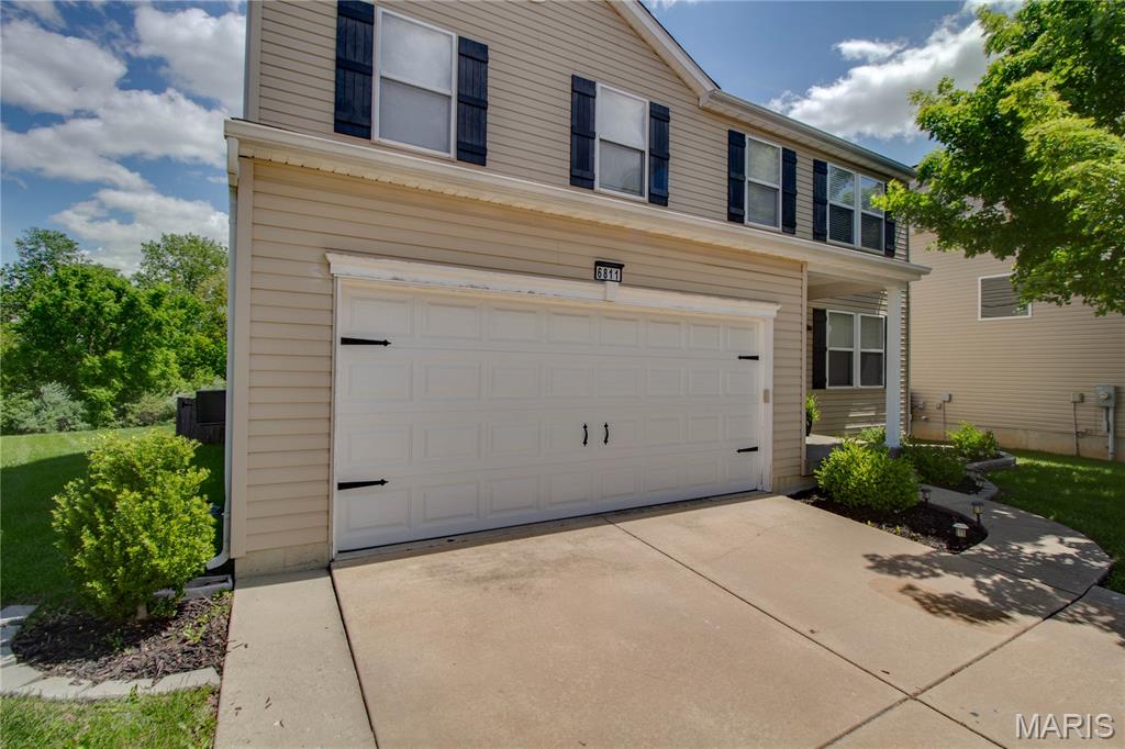 6811 Beall Court Godfrey, IL 62035 - Photo 4 of 57