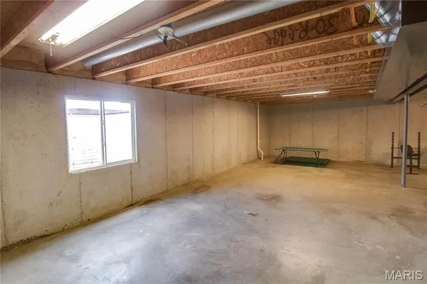 $365,000 | 6811 Beall Court, Godfrey, IL 62035