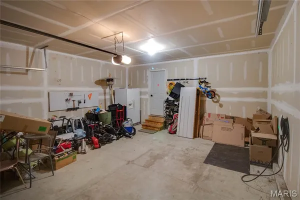 $365,000 | 6811 Beall Court, Godfrey, IL 62035