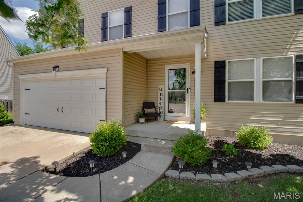 6811 Beall Court Godfrey, IL 62035 - Photo 5 of 57